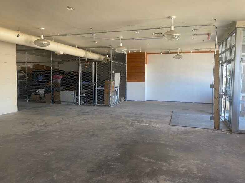 2315 Harborside Dr, Galveston, TX à louer - Photo de l’immeuble – Image 3 sur 9