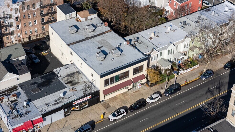 2535 John F Kennedy Blvd, Jersey City, NJ à louer - Photo de l’immeuble – Image 1 sur 37