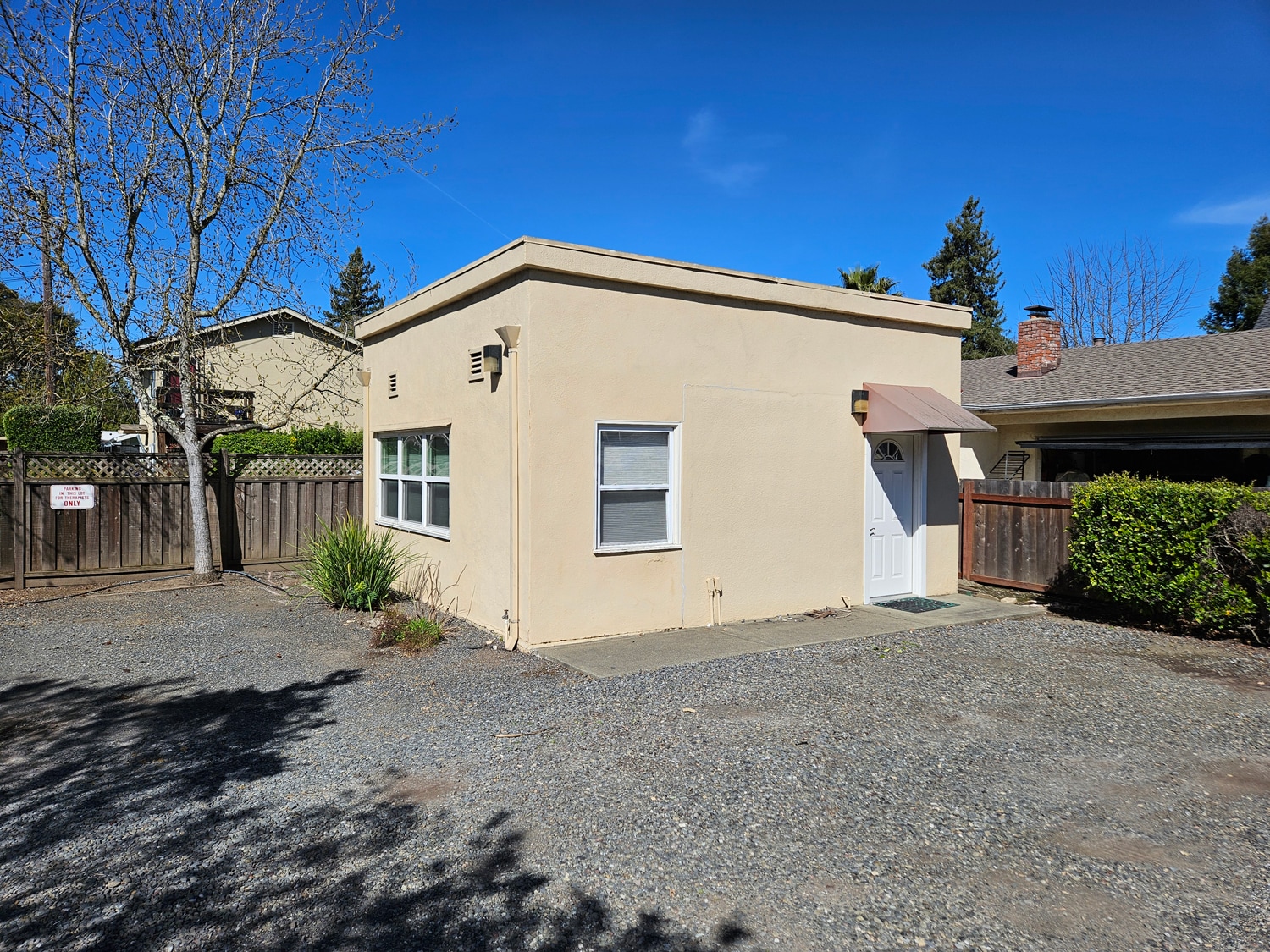 825 College Ave, Santa Rosa, CA à vendre Photo de l’immeuble– Image 1 sur 2