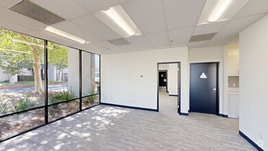 1811 Riverview Dr, San Bernardino, CA à louer Numérisation 3D Matterport– Image 1 sur 18