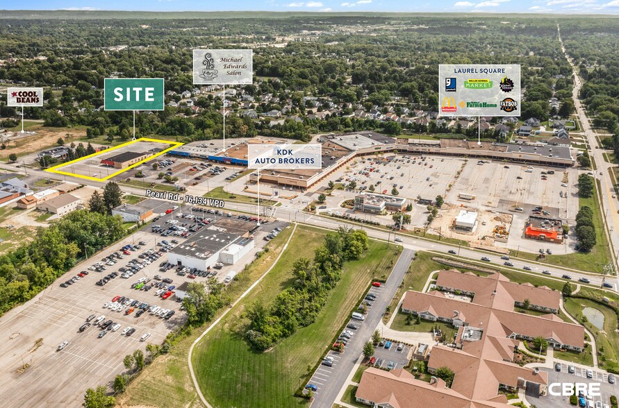 1633 Pearl Rd, Brunswick, OH à vendre - Photo de l’immeuble – Image 2 sur 10