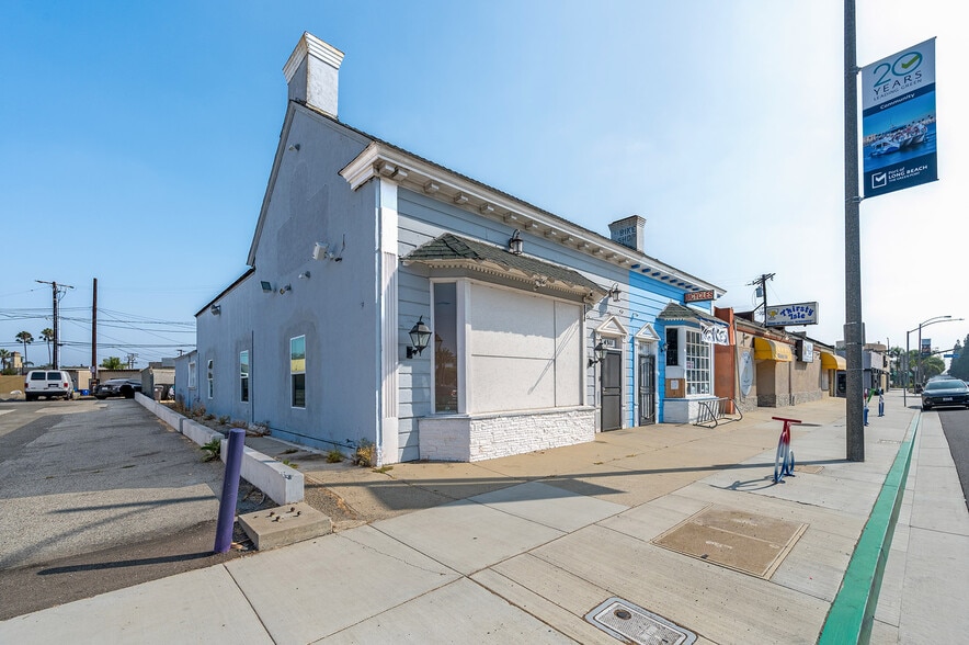 4311 E Carson St, Long Beach, CA à louer - Photo principale – Image 1 sur 6