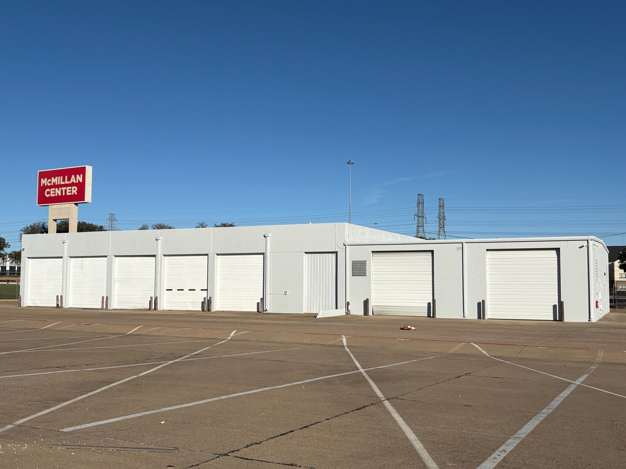 2550 McMillan Pky, Fort Worth, TX à louer Photo de l’immeuble– Image 1 sur 2