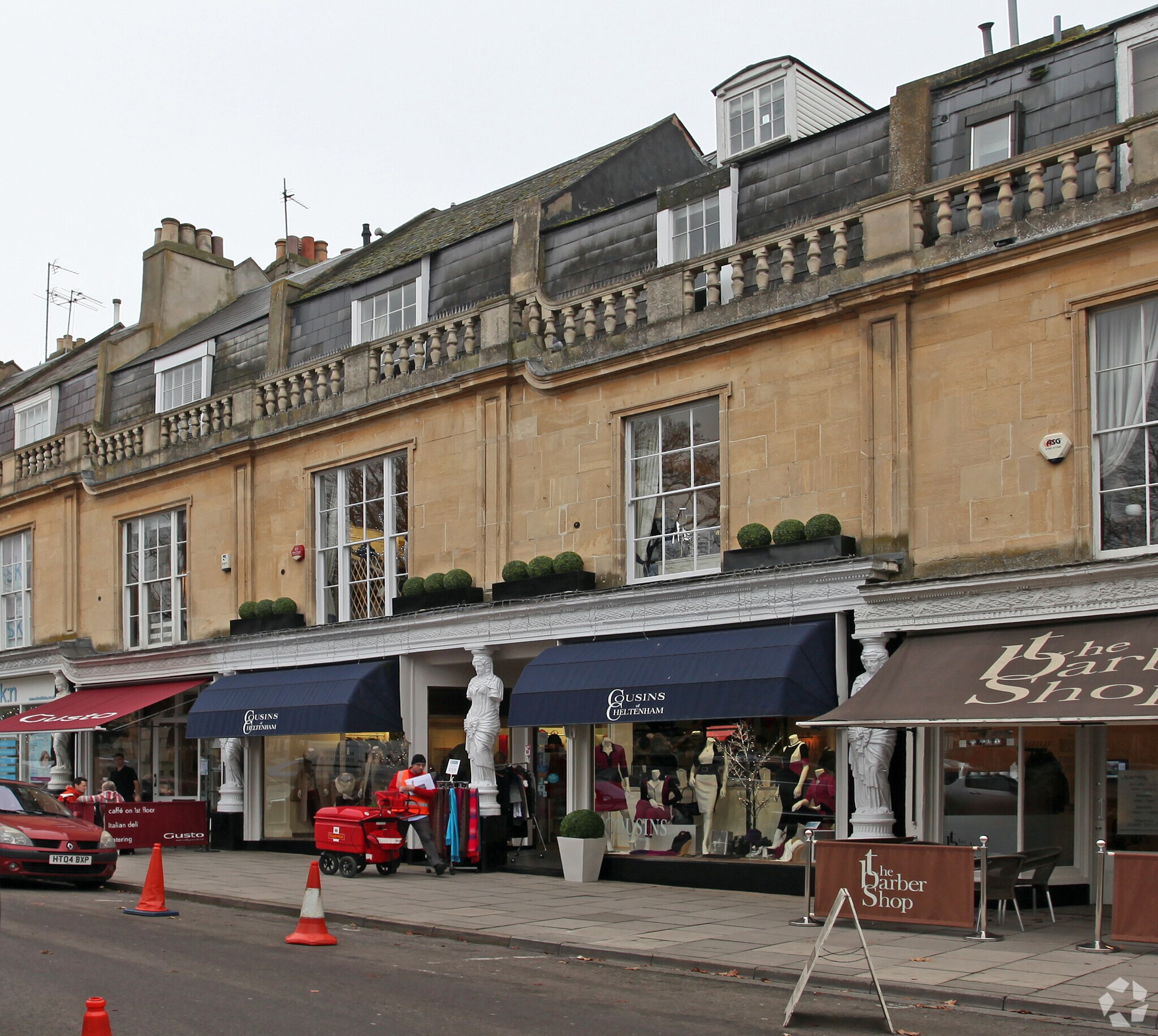 10-11 Montpellier Walk, Cheltenham à louer Photo principale– Image 1 sur 4