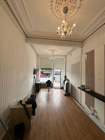 36-38 West Clyde St, Helensburgh à louer - Photo de l’immeuble – Image 3 sur 5