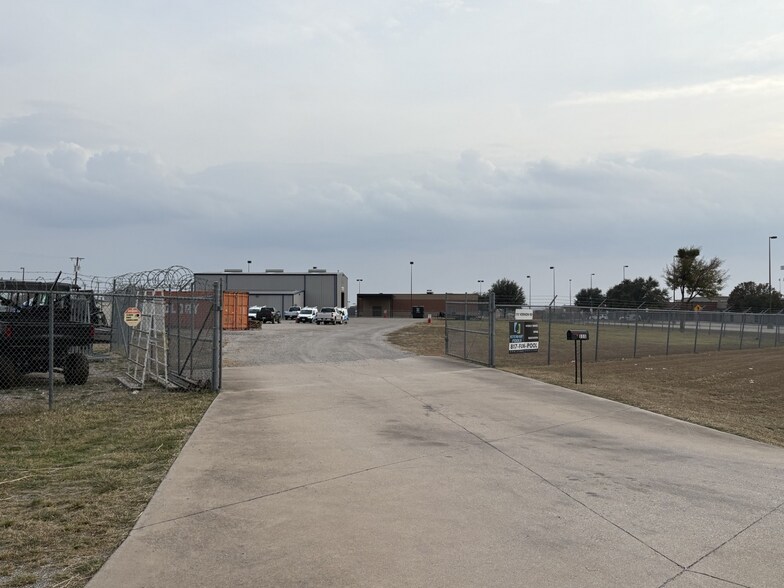 111 Vernon Rd, Aledo, TX à louer - Photo de l’immeuble – Image 2 sur 5