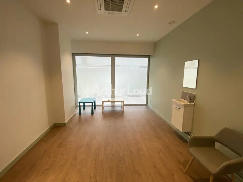 Bureau dans Reims à louer - Photo intérieure – Image 2 sur 4