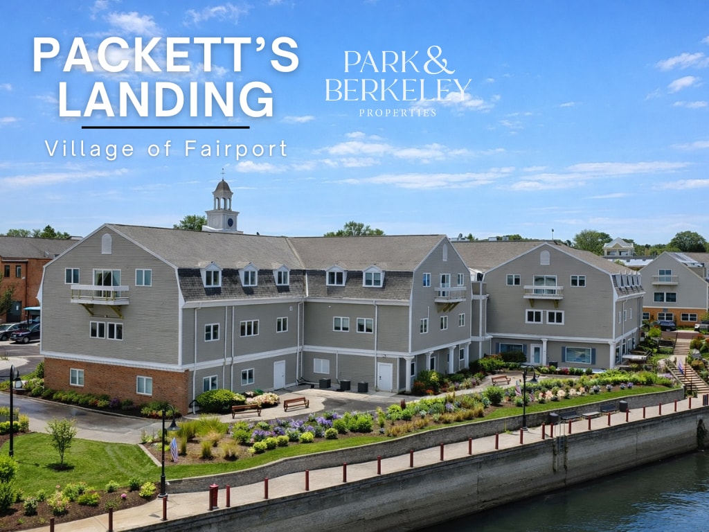 330 Packetts Lndg, Fairport, NY à louer Photo principale– Image 1 sur 9