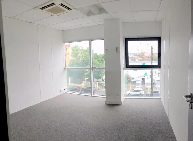 Bureau dans Bezons à louer - Photo intérieure – Image 1 sur 7