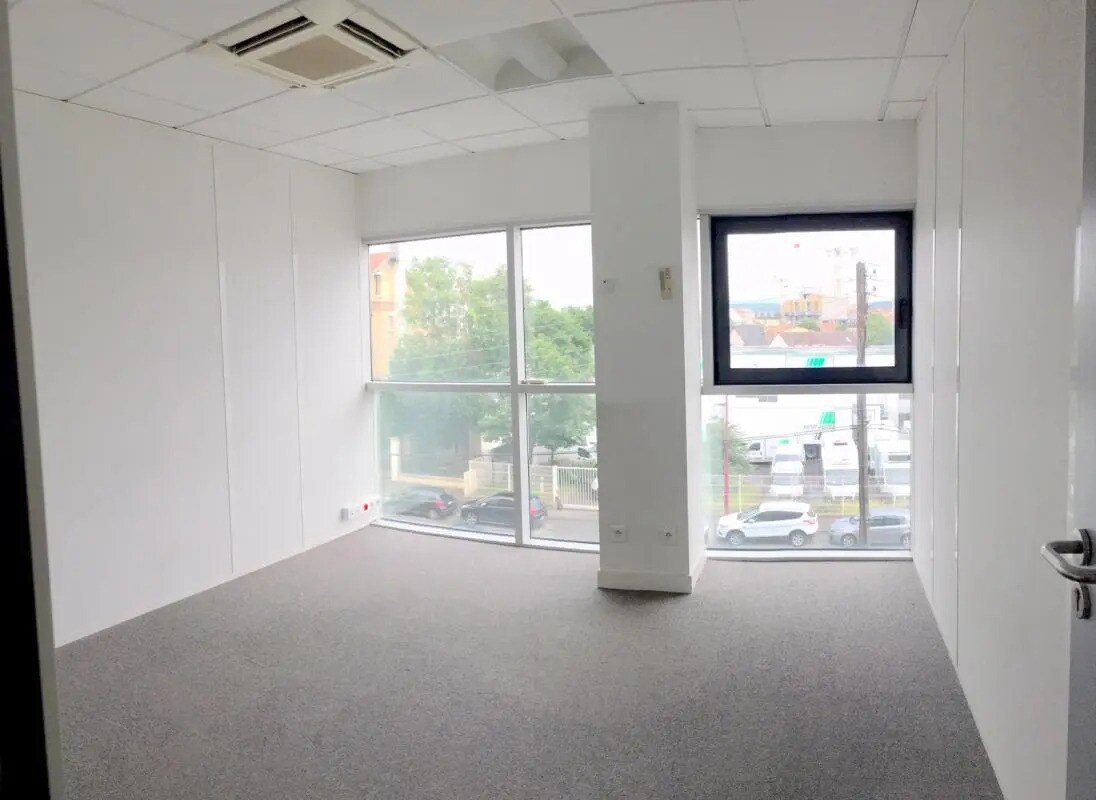 Bureau dans Bezons à louer Photo intérieure– Image 1 sur 8