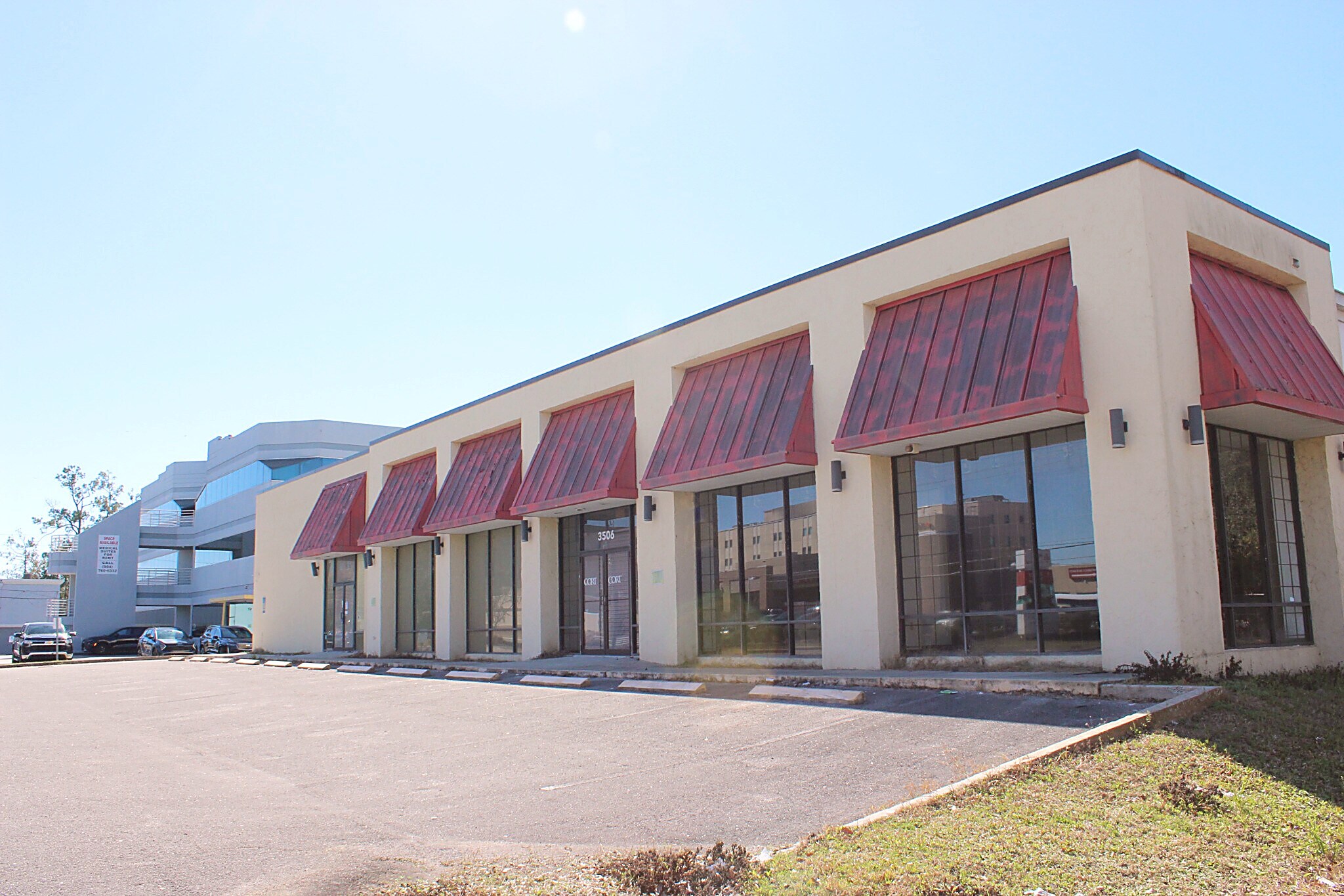 3506 University Blvd S, Jacksonville, FL à louer Photo principale– Image 1 sur 11