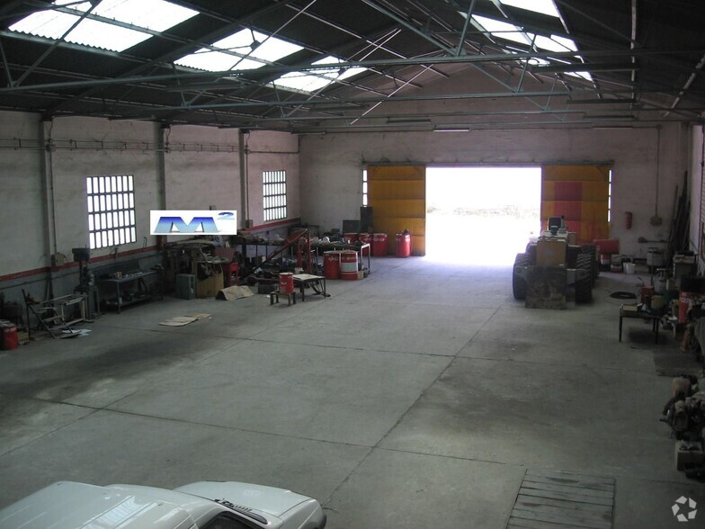 Industriel/Logistique dans Cobeña, Madrid à vendre - Photo de l’immeuble – Image 1 sur 3