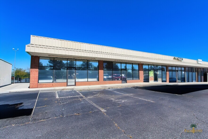 3203 W Palmetto St, Florence, SC à louer - Photo de l’immeuble – Image 2 sur 4