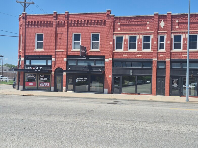 1100-1108 E Douglas Ave, Wichita, KS à louer - Photo de l’immeuble – Image 3 sur 5