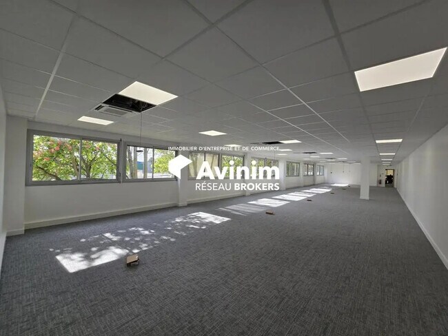 Plus de détails pour Bureau à louer