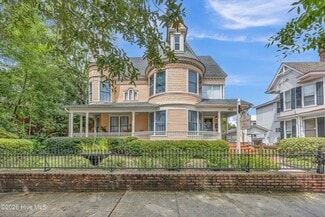 Plus de détails pour 412 S 3rd St, Wilmington, NC - Hôtellerie à vendre