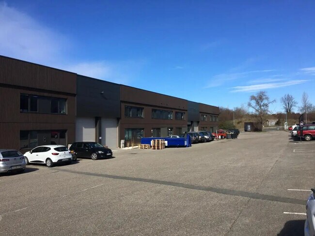 Plus de détails pour 12 Chemin Des Gorges, Dardilly - Bureau, Local d'activités à louer