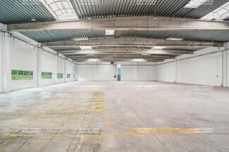 Plus de détails pour Local d'activités à louer