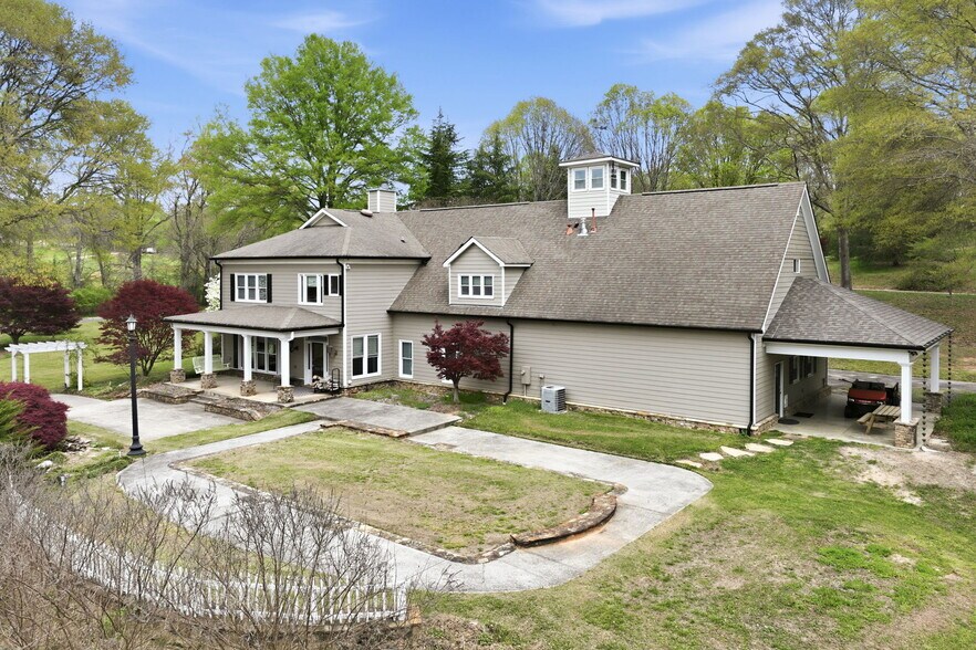 479 Bill Watkins Rd, Hoschton, GA à vendre - Photo de l’immeuble – Image 3 sur 9