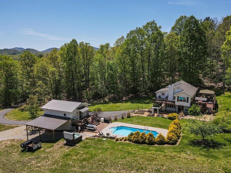 366 Paradise Rd, Blairsville, GA à vendre - Photo de l’immeuble – Image 3 sur 72