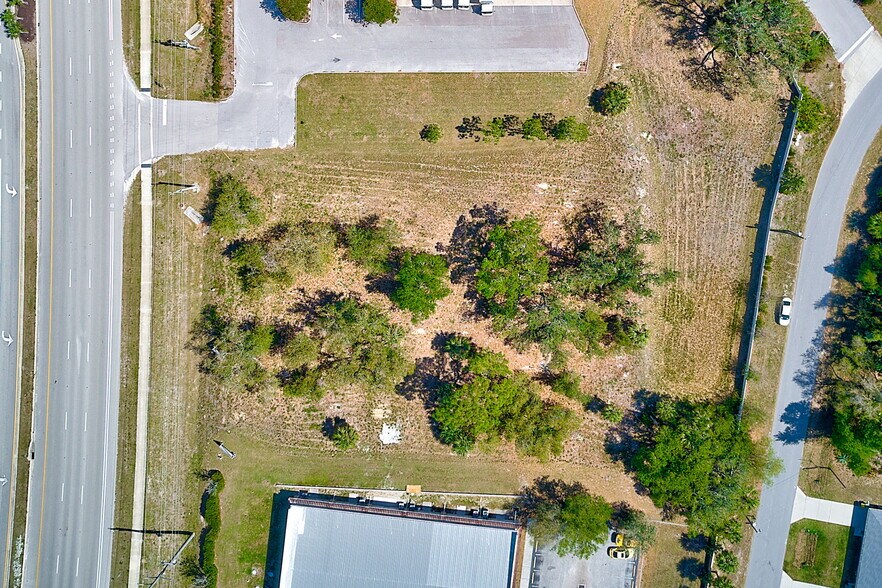 571 Tamiami Trail, Port Charlotte, FL à vendre - Photo de l’immeuble – Image 2 sur 5