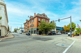736-740 Monmouth St, Newport, KY à louer Photo de l’immeuble– Image 1 sur 13