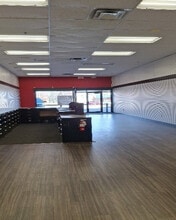 3901-3925 N Richards St, Milwaukee, WI à louer Photo intérieure– Image 2 sur 2