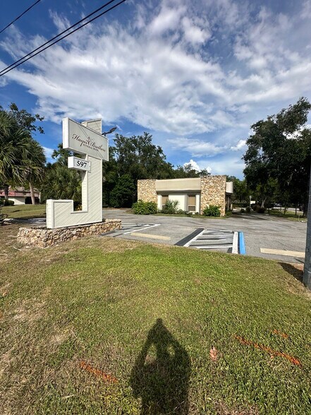 597 Maitland Ave, Altamonte Springs, FL à louer - Photo de l’immeuble – Image 1 sur 7
