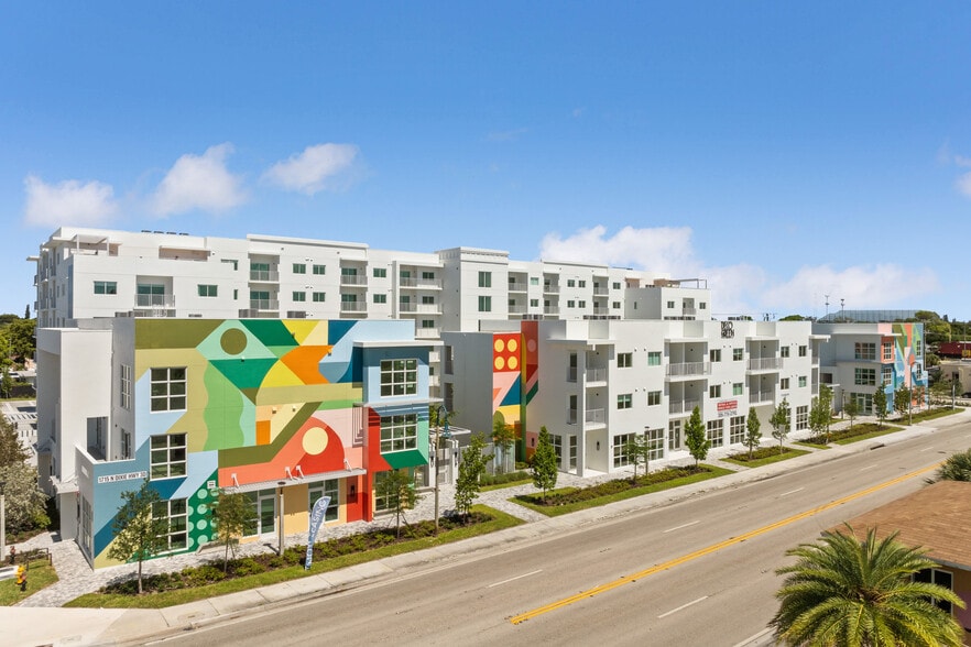 Deco Green Apartments - Local commercial