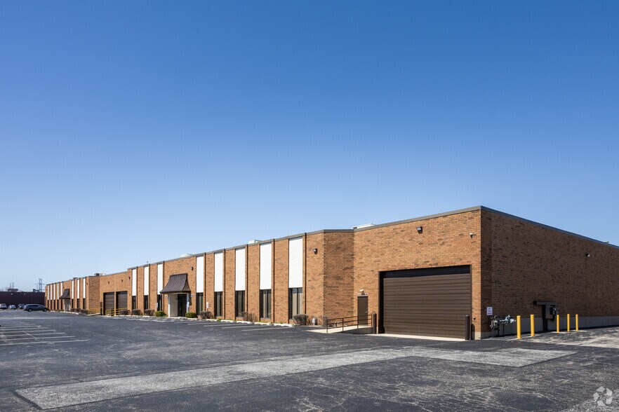 180-230 Messner Dr, Wheeling, IL à louer - Photo de l’immeuble – Image 3 sur 9