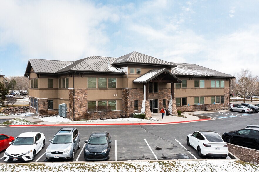 3130 W Maple Loop Dr, Lehi, UT à louer - Photo de l’immeuble – Image 1 sur 8