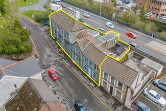 Plus de détails pour 69 Cymmer Rd, Porth - Spécialisé à vendre