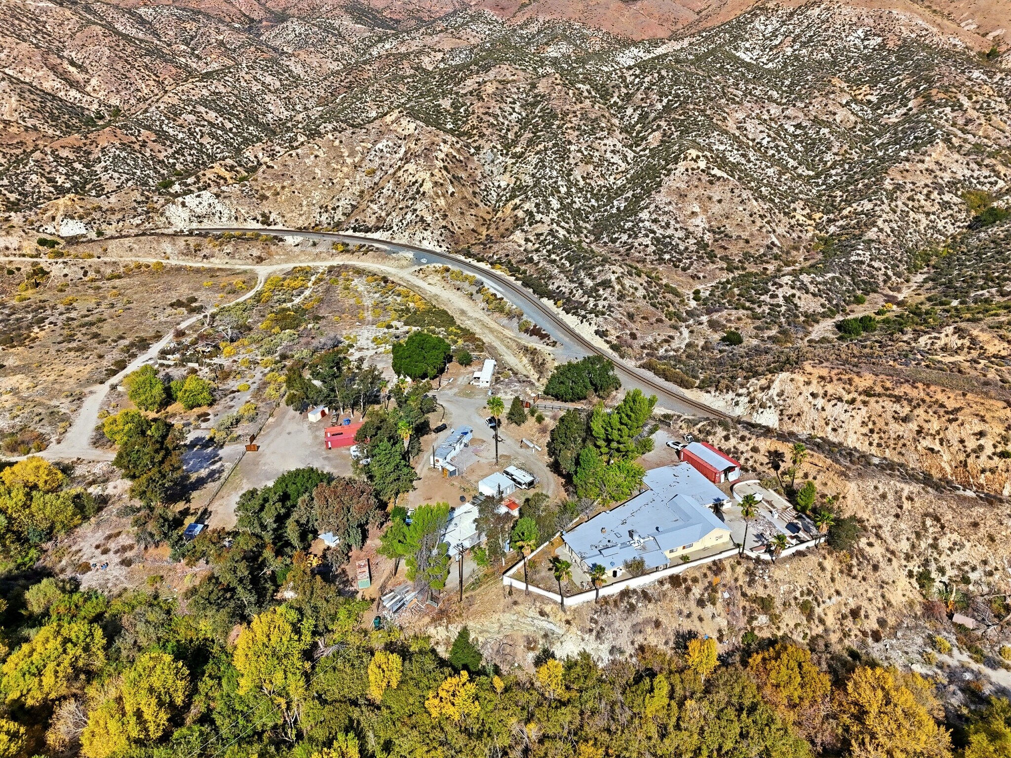 8235 Soledad Canyon Rd, Agua Dulce, CA à vendre Aérien– Image 1 sur 35