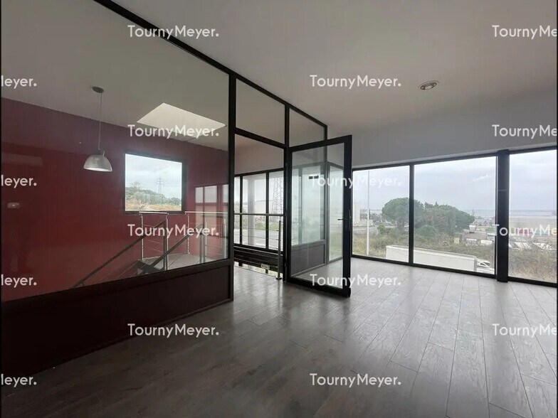 Local d’activités dans Frontignan à louer - Photo intérieure – Image 1 sur 6