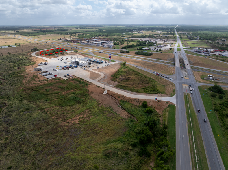 110143 Interstate 37, Pleasanton, TX à louer - Photo de l’immeuble – Image 3 sur 5