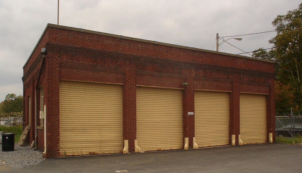 272-276 E Strand St, Kingston, NY à vendre - Photo de l’immeuble – Image 2 sur 2