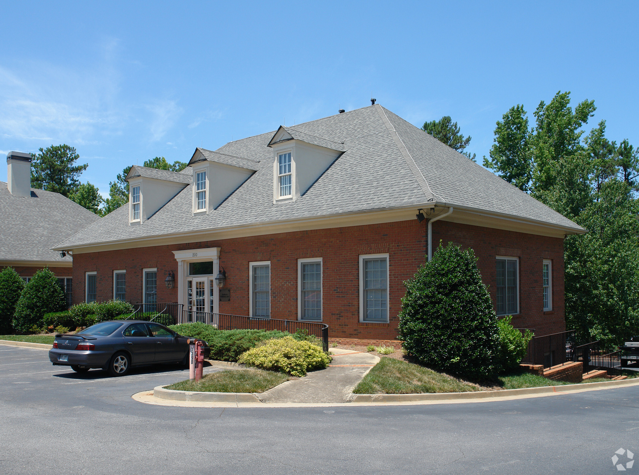 7390 McGinnis Ferry Rd, Suwanee, GA à vendre Photo principale– Image 1 sur 4