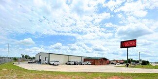 Plus de détails pour 602 S Main St, Newcastle, OK - Industriel/Logistique à vendre