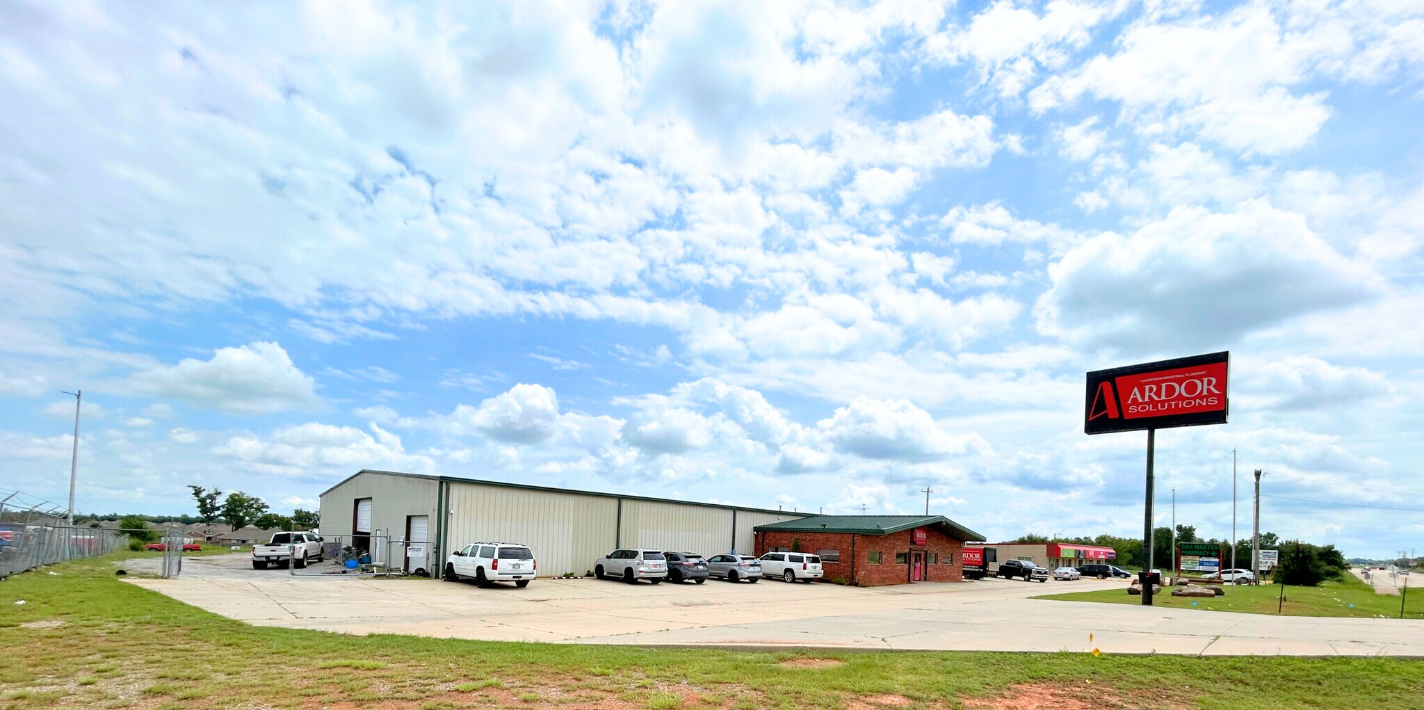 602 S Main St, Newcastle, OK à vendre Photo principale– Image 1 sur 3