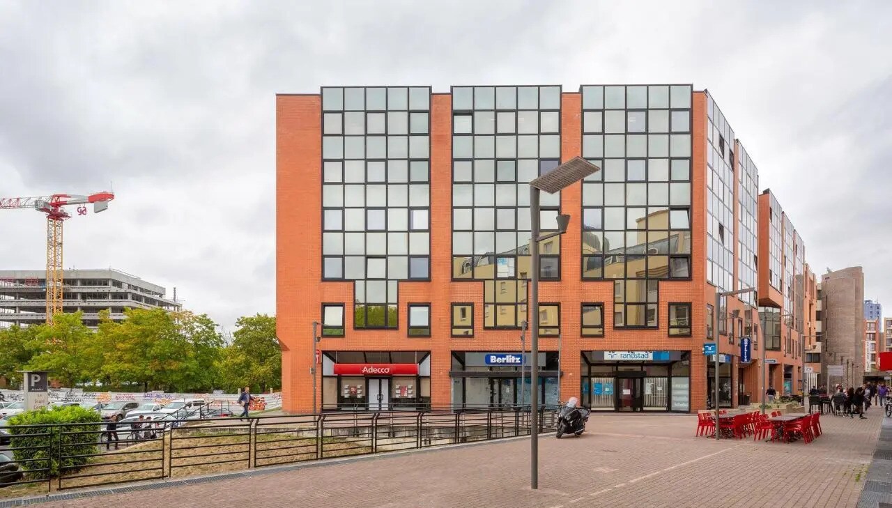 Local commercial dans Cergy à louer Photo de l’immeuble– Image 1 sur 21