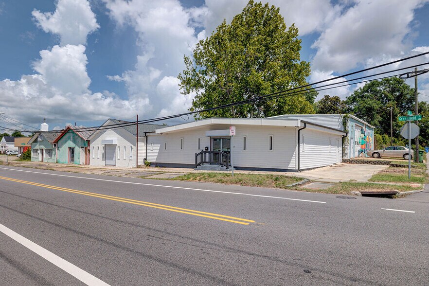 621 Greenfield St, Wilmington, NC à louer - Photo de l’immeuble – Image 2 sur 45