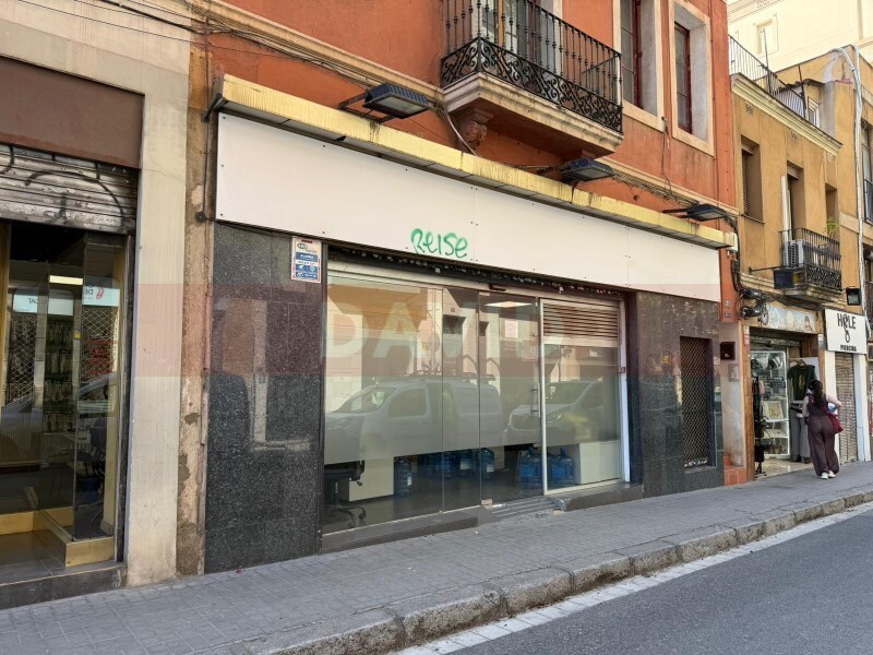 Immeuble residentiel dans Barcelone, Barcelona à vendre Photo de l’immeuble– Image 1 sur 3