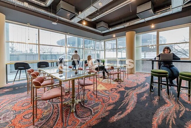 Plus de détails pour Bureau à louer