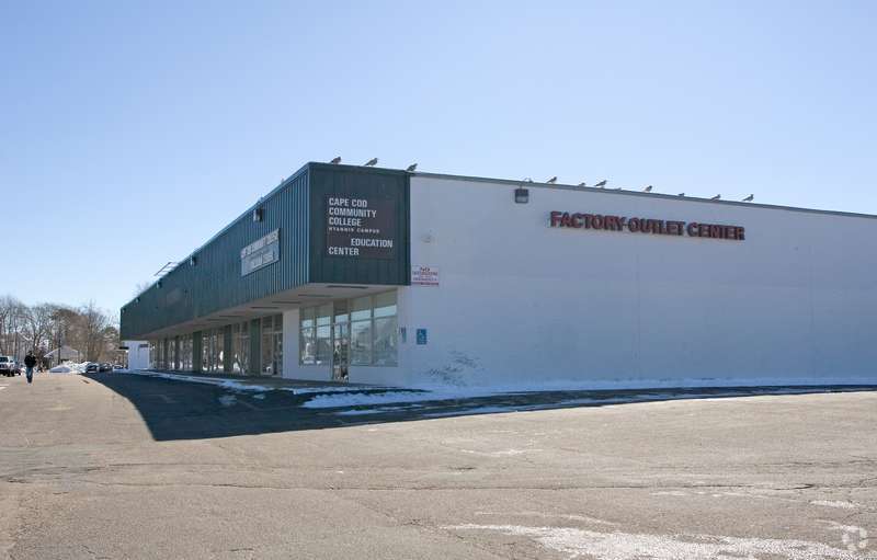 540 Main St, Hyannis, MA à vendre - Photo de l’immeuble – Image 2 sur 86