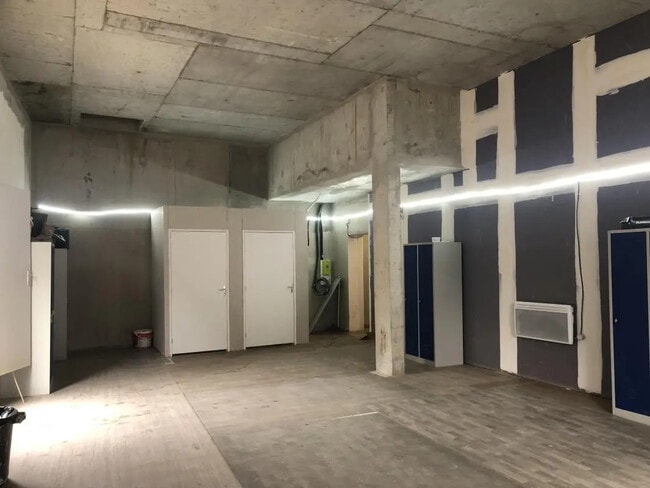 Plus de détails pour 111 Rue De La Libération, Pontault-Combault - Local commercial à louer