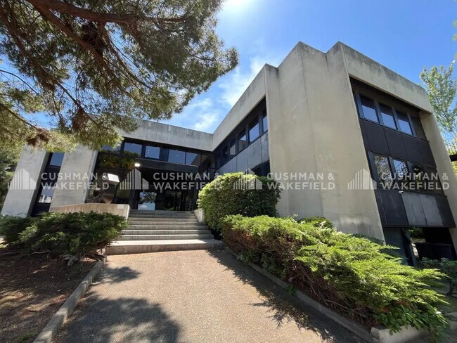 Plus de détails pour 52 Avenue De Hambourg, Marseille - Bureau à louer