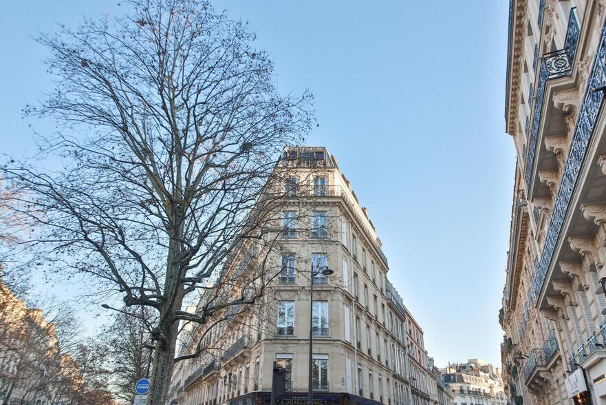 Bureau dans Paris à louer - Photo de l’immeuble – Image 2 sur 14