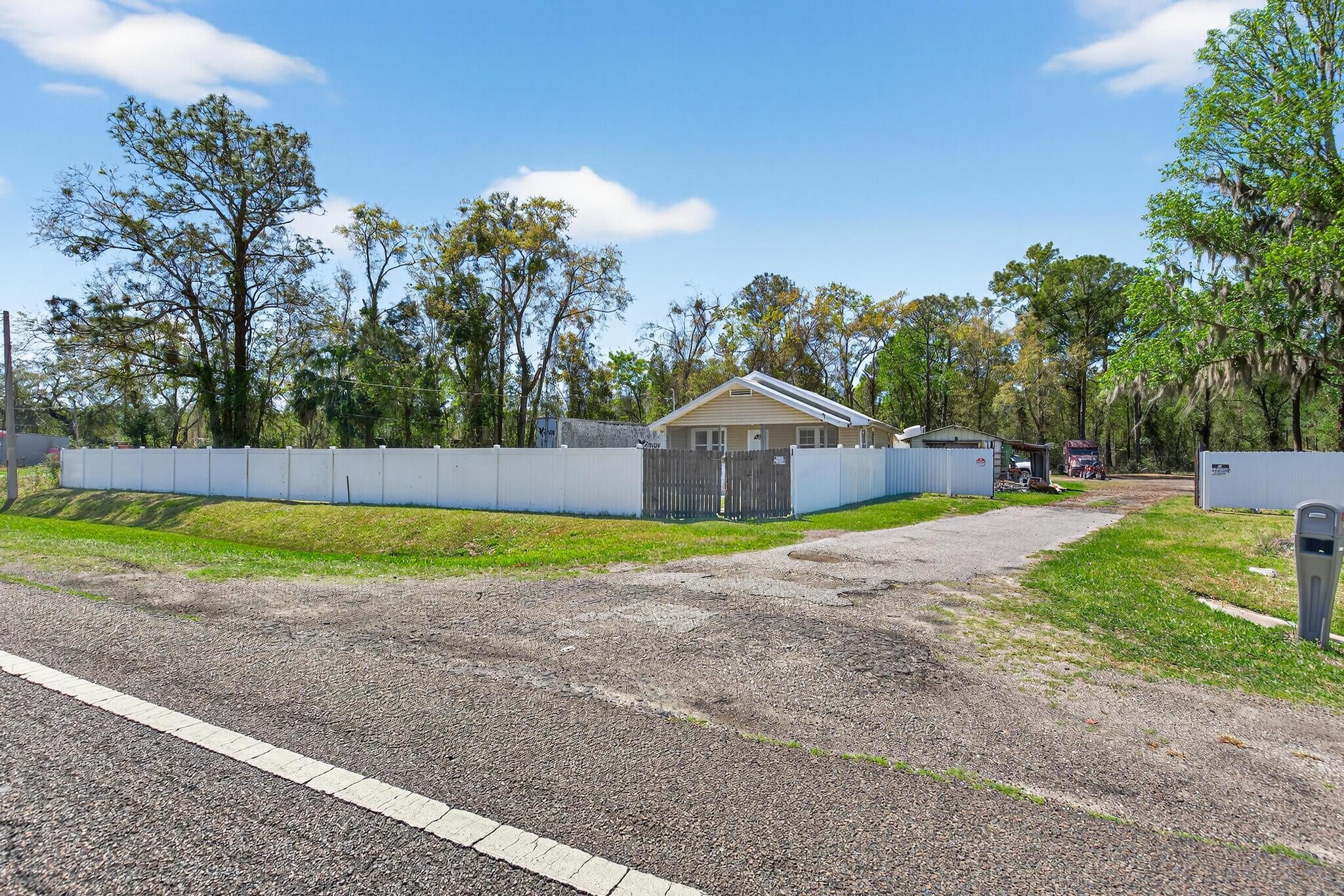 10676 New Kings Rd, Jacksonville, FL à louer Photo principale– Image 1 sur 14