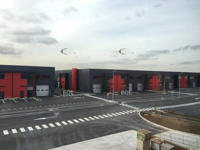 Plus de détails pour Industriel/Logistique à louer