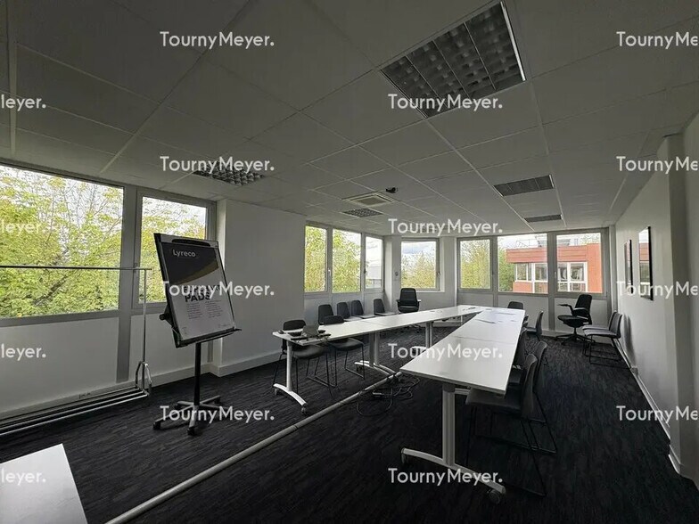 Bureau dans Labège à louer - Photo de l’immeuble – Image 3 sur 9